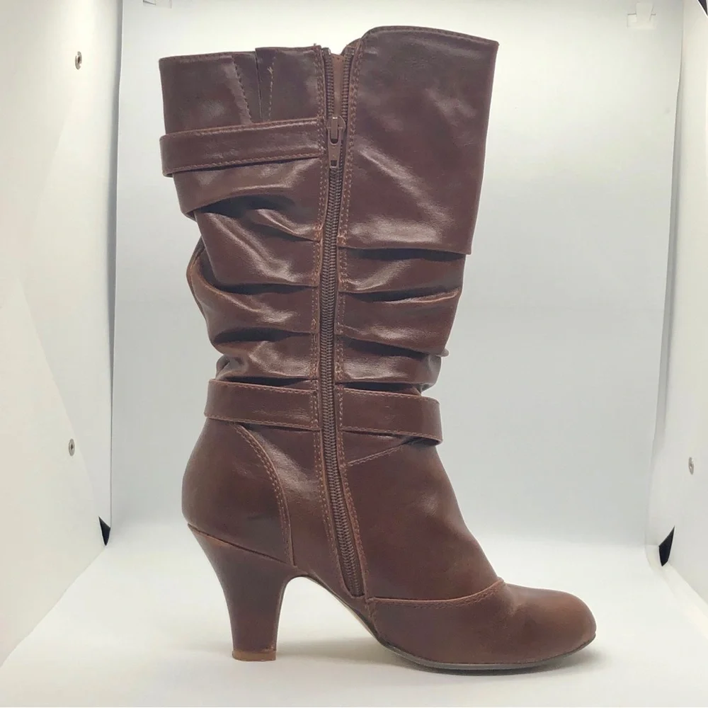 TAXI Light Brown Heeded Leather Boots, Size 38 (7.5) - Picture 5 of 12